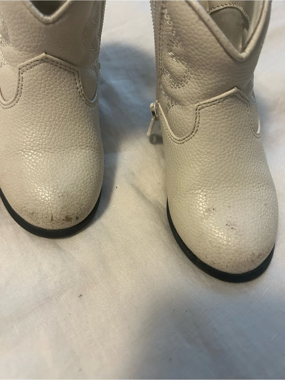Cat & Jack Cream Western-Style Kids Ankle Boots